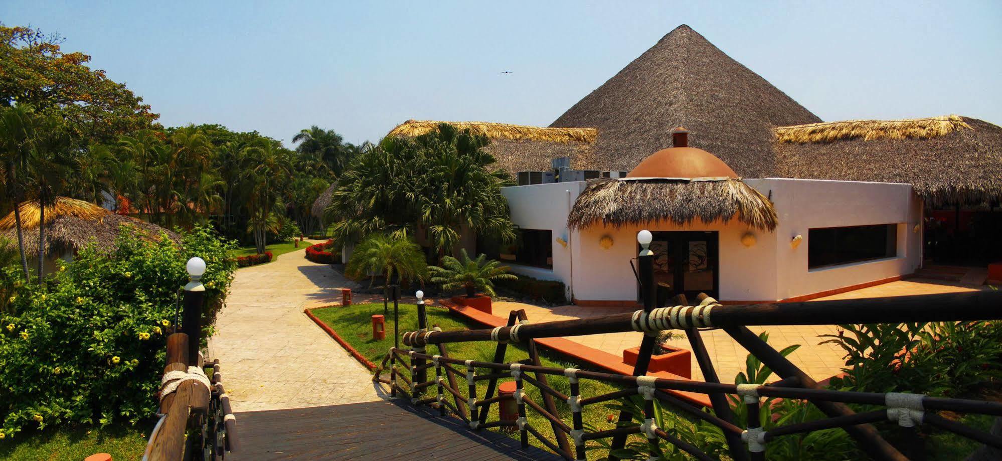 Hotel Soleil Pacifico Chulamar Ngoại thất bức ảnh